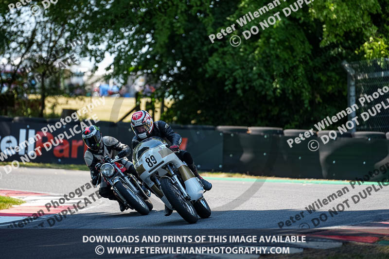 cadwell park;cadwell park photographs;cadwell trackday photographs;enduro digital images;event digital images;eventdigitalimages;peter wileman photography;racing digital images;trackday digital images;trackday photos